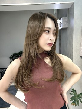 ヴェイン 渋谷(vain) イルミナカラーレイヤーカット顔まわりカット大人ヘア