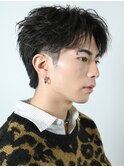 黒髪フェザーショート