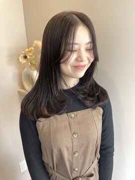 透明感グレージュ×レイヤーカット