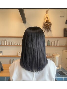リエットヘアー 杢左店(Lie-et. hair) 艶感たっぷりの暗髪ブルーブラック美髪ストレート｜西尾市
