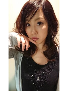 ヘアーグラシュ(HAIR gracieux) 女っぷりを上げるくびれロング★