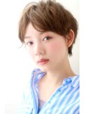 センターパート　丸みショート