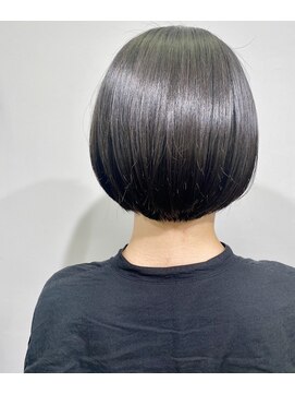 コマ(coma) 【coma中野】前下がりナチュラルモードボブ