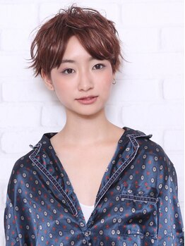 ヘアーズ ギュゼルバヤン(hair’s Guzel Bayan)の写真/ショートヘアはバランスが命！骨格・髪質・クセを見極めたカットで「最高の似合わせ」を叶えます！