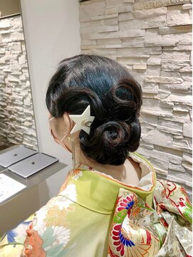 ヘアアンドメイク オプシス(Hair&Make OPSIS) アンティーク調振袖スタイル