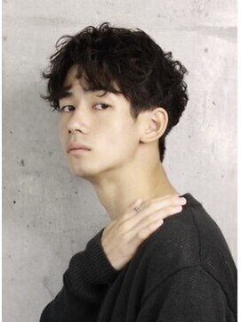 ゼンコー キチジョウジ(ZENKO KICHIJOJI) 黒髪×マッシュ×ツーブロック×カール