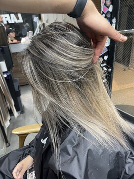 ラフ(LAFF) #バレイヤージュ#グレージュカラー#ボブウルフ#ココアベージュ