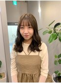オリーブベージュ