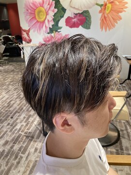 リリーコナー 武蔵小杉(LilyConnor) 武蔵小杉/メンズ/ヘッドスパ/眉毛/バーバー/フェード