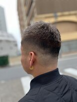 サーティーン(THIRTEEN)&nbsp;フェードカット(30代)