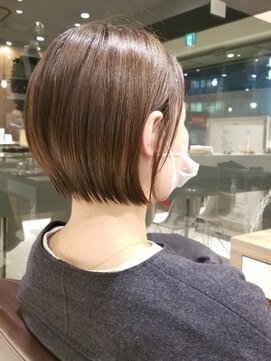 フロア(FLOOR) #やわらかブラウン#レイヤーボブ#ツヤボブ