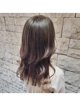 アオ(ao) セミロング×ベージュ