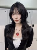 黒髪艶ロングハイレイヤー
