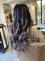 フツーロ 栄(FUTURO) プルエクステ