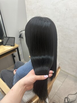 エクラート リュミ 千葉駅前店(ECLART Lumi) ブルーブラック