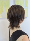 ローライトで動きたっぷりのソフトクラゲヘア