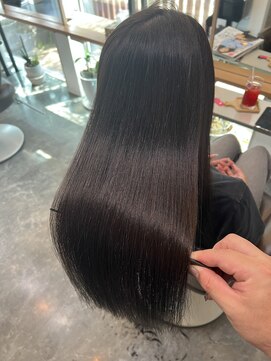 ア ドリームアップスタジオ レストアール(A DREAM UP STUDIO restR) 艶ヘアー