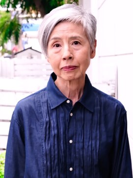 ビュートリアム 福岡(BEAUTRIUM) 左右のバランスを変えたアシンメトリーショートカット