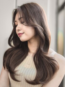 エインアンリー 明治神宮前(AIN.ANLY.) うるツヤオリーブベージュモテ髪色気暗めカラー美髪大人ヘア