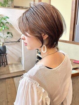ヘッズ 高木瀬店(HEADS) 大人ショートボブ レイヤーボブ 髪質改善 ベージュ 顔周りカット
