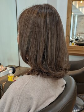 ヘアスタジオルース(HAIR STUDIO LUZ) 40代50代60代の大人ボブ/白髪ぼかしハイライト/堀江/北堀江