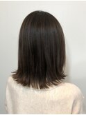 切りっぱなし風ミディアムスタイル