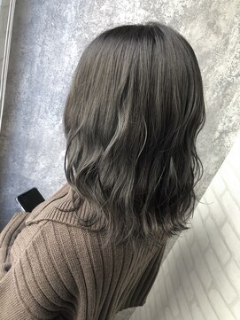 ジーナ 博多(Zina) ［Zina 博多　］ダークグレージュ◎