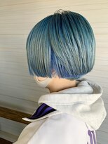 リリー(Lily)&nbsp;【Lily】ブリーチカラーをツヤツヤにみせるカット