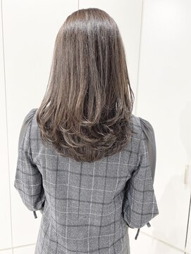 ジーニー 横浜(giinii) giinii横浜_セミロング_レイヤーカット_グレージュ_ryota_hair