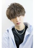 スパイラルパーマ マッシュ 刈り上げ ツーブロ カジュアル