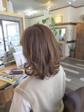 キュウヘアー(KYUU HAIR) ミディアム×ハイライトアッシュベージュカラー