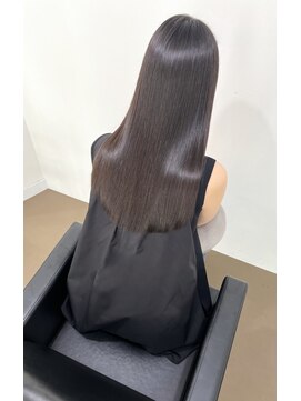 イオエ 岡本(ioe) 前髪/マチルダボブ/ピンクベージュ/インナーグレージュ/髪質改善