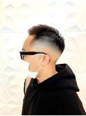 10代20代ベリーショートスキンフェードフォワード前巻きパーマ