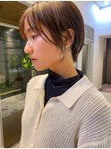 骨格似合わせショート&透明感シルバーブラウン