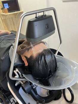 カルム(CALME)の写真/岡町駅徒歩5分<理容室>極上の頭浸浴ヘッドスパで日頃の疲れを取り癒しの時間をご提供◎自分へのご褒美を！