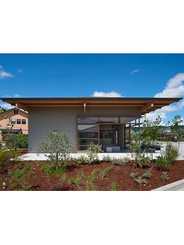 県内でも有数の"カフェ＆エステ併設のトータルビューティサロン"日常に彩りを加えるお手伝いをするお店♪