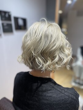 セーアーペー(Se.a.pe) カット/ブリーチ/イルミナカラー/TOKIOトリートメント