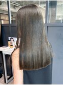 マロンベージュフェミニンロング似合わせカット_ba526502