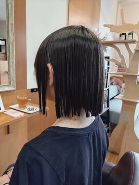 ジグヘアー(jig hair) 切りっぱなしボブ