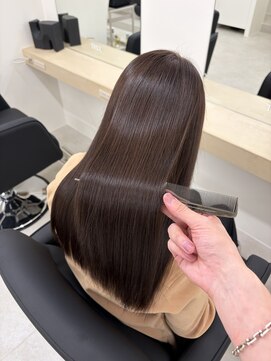 ティエリー 新宿(Tiely) 髪質改善縮毛矯正/髪質改善トリートメント/髪質改善ストレート