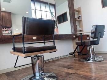 アティックヘアー(attic hair)の写真/日々忙しい大人女性へ、木のぬくもり溢れる空間で癒しの時間を―。ワンランク上の上質なスタイルをご提供◎