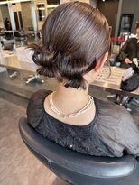 スノウ(SKNOW)&nbsp;ヘアセット　ヘアアレンジ　カチモリ　リボン