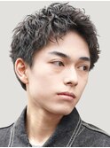 大阪梅田スパイキーショートツイストパーマセンターパート短髪◆