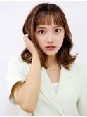 動くくびれボブ