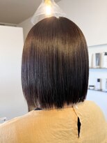 クララジャパン ナベシマ(CLALA JAPAN Nabeshima)&nbsp;縮毛矯正　質感ストレート　髪質改善カラー　顔まわり　ブリーチ