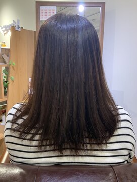 ユーネリー(U-NERY) ナチュラルな縮毛矯正