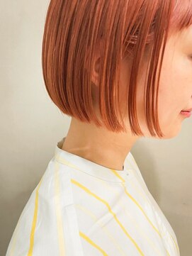 トゥコ(tuco) オレンジ　コーラル　切りっぱなし　ボブ　ミニボブ