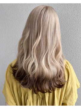 ブロンド 町田(BLONDE) タヌキカラー_ホワイトベージュ_毛先ブラウン_オンブレ2