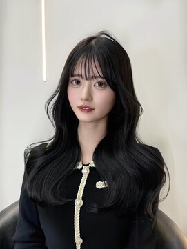 リリー(Lilley) 天神/博多/韓国ヘア/ヨシンモリ/レイヤーカット