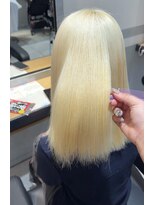 リプル(RIPPLE)&nbsp;越谷 埼玉 ブリーチカラー 抜きっぱなしブロンド